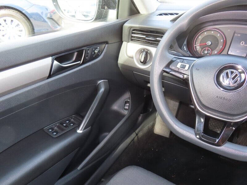 2020 Volkswagen Passat S