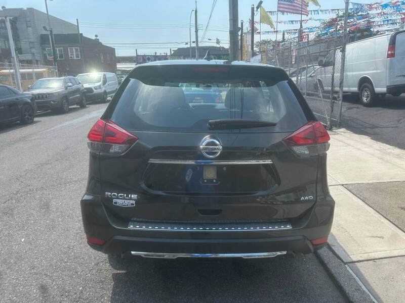 2017 Nissan Rogue S