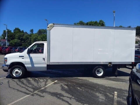 2017 Ford E-Series Chassis