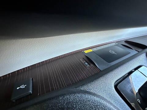 2024 Toyota Sienna XLE 8-Passenger