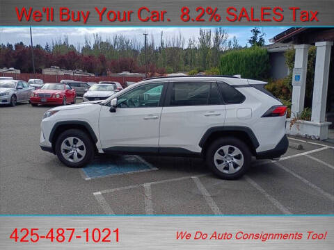 2020 Toyota RAV4 LE