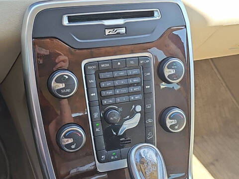 2013 Volvo XC70 3.2