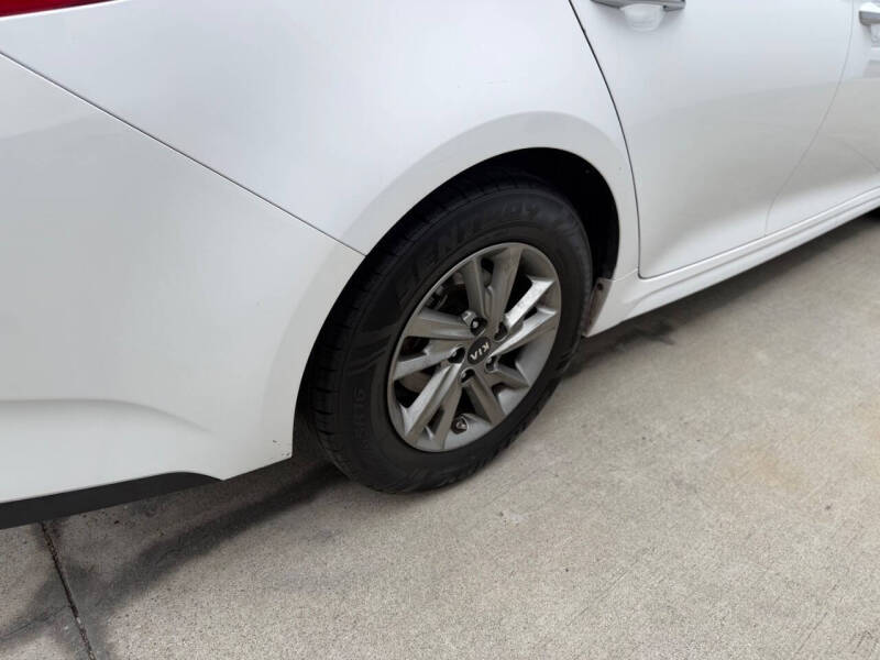 2019 Kia Optima LX