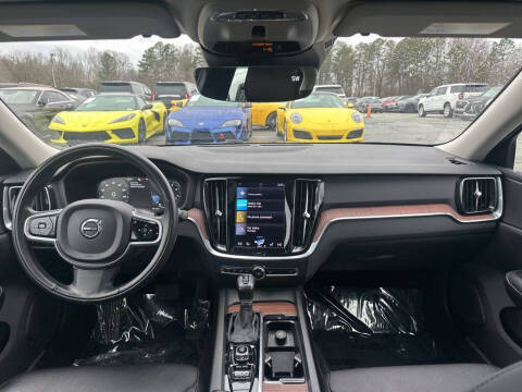 2021 Volvo S60 T5 Momentum