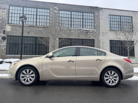 2012 Buick Regal Premium 2