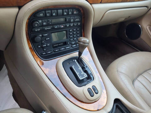 2002 Jaguar XJ-Series XJ8