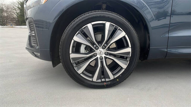 2022 Volvo XC60 B5 Momentum