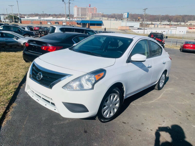 2017 Nissan Versa for sale at Capital Mo Auto Finance in Kansas City MO