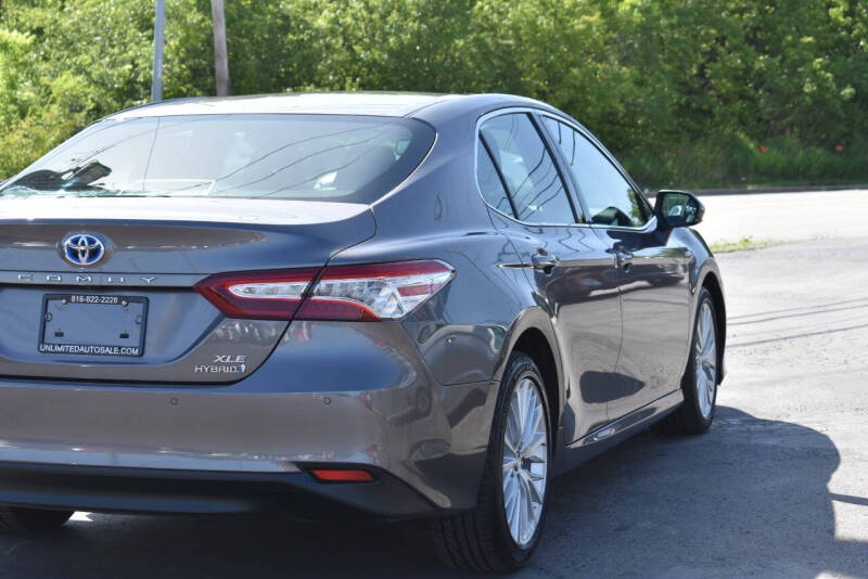 2018 Toyota Camry Hybrid XLE