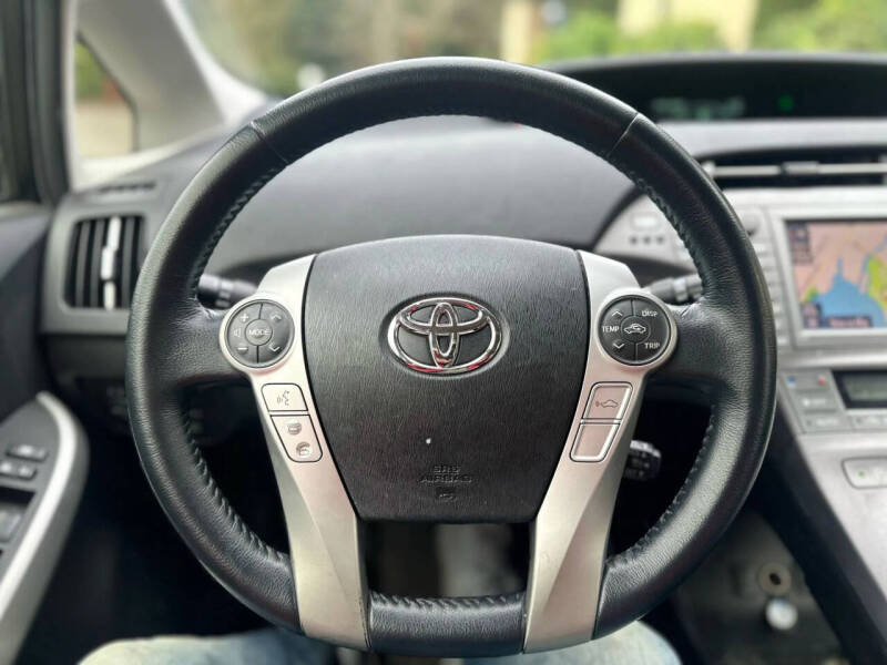 2012 Toyota Prius Plug-in Hybrid