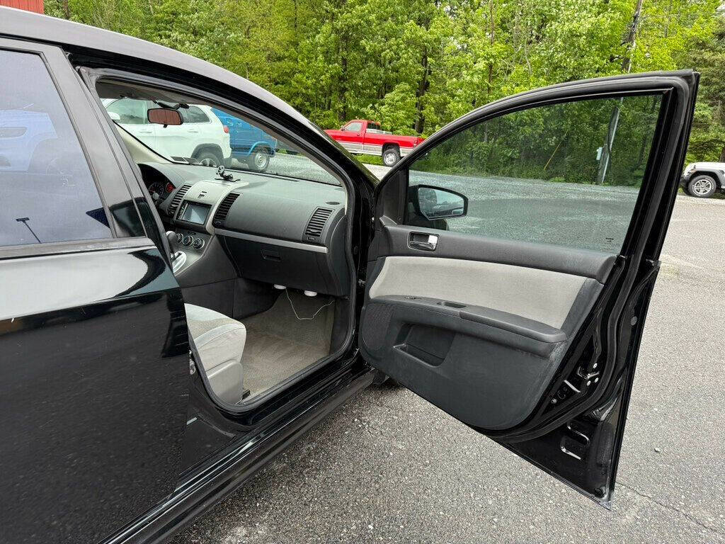 2010 Nissan Sentra 38
