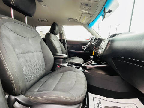 2015 Kia Soul +
