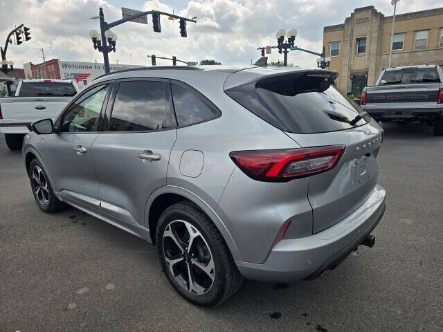 2023 Ford Escape ST-Line Select