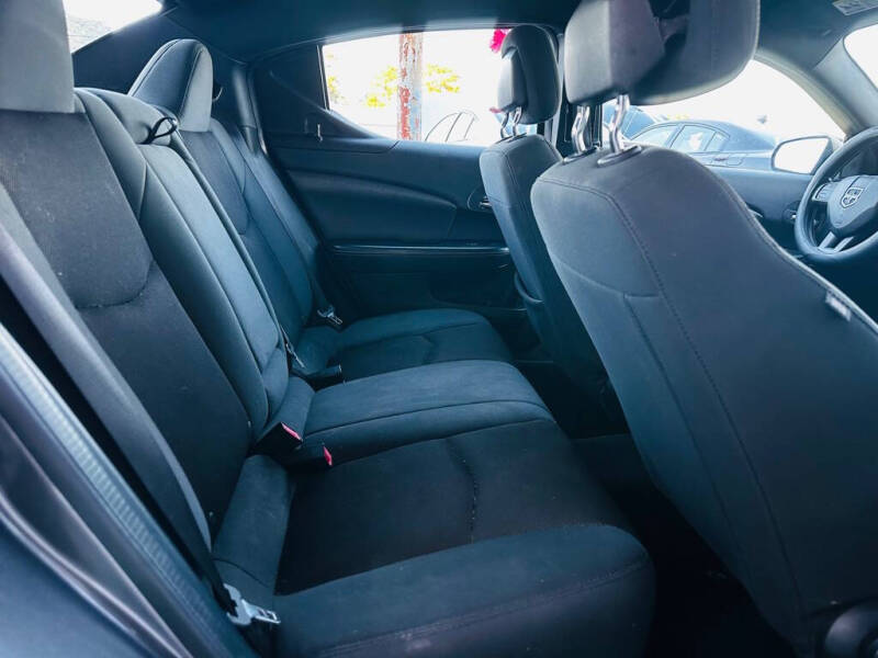 2014 Dodge Avenger SE