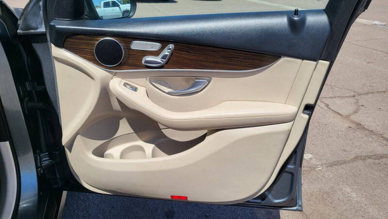2018 Mercedes-Benz GLC GLC 300