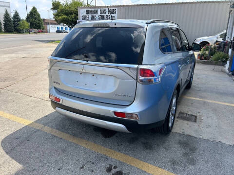 2015 Mitsubishi Outlander SE