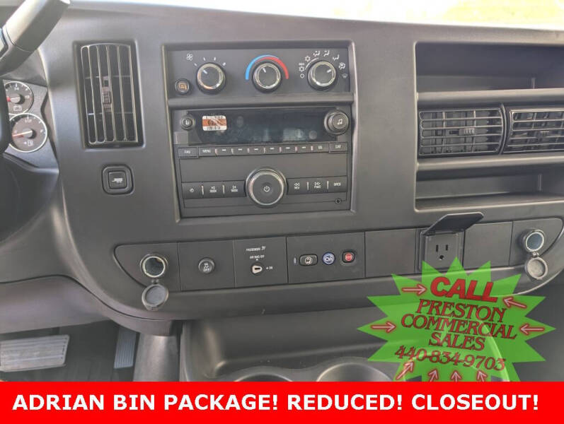 2025 Chevrolet Express 3500