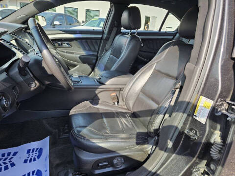 2017 Ford Taurus SEL