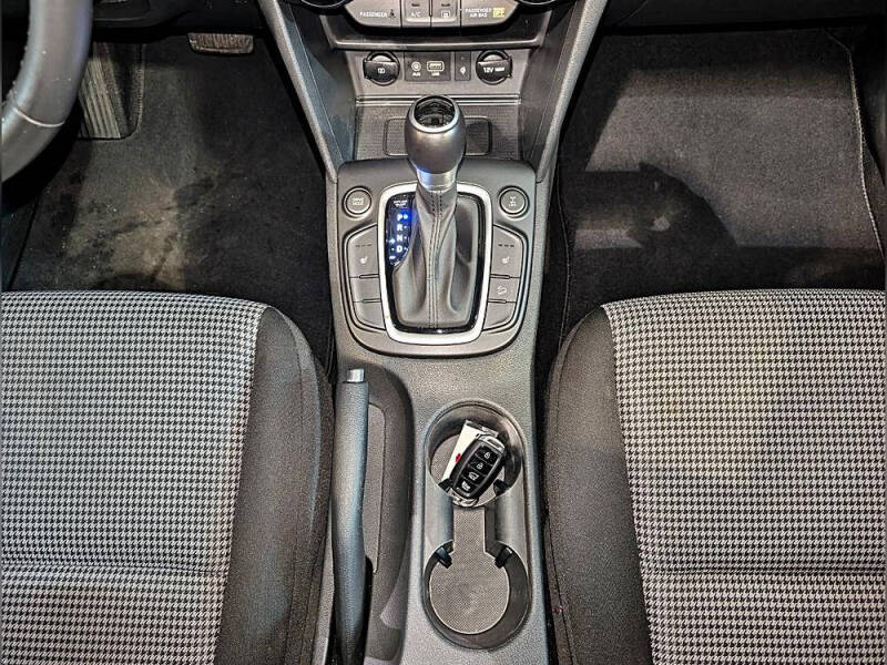 2021 Hyundai Kona SEL Plus