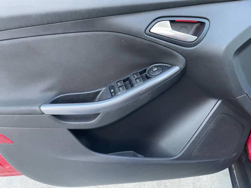 2012 Ford Focus Titanium