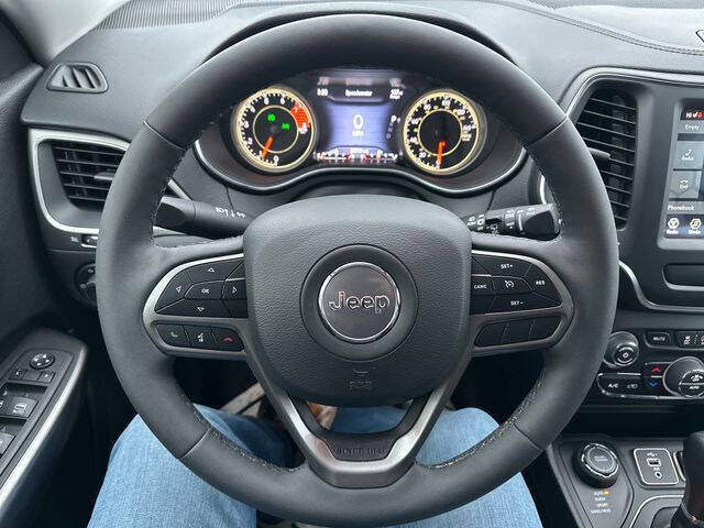 2022 Jeep Cherokee Latitude Lux