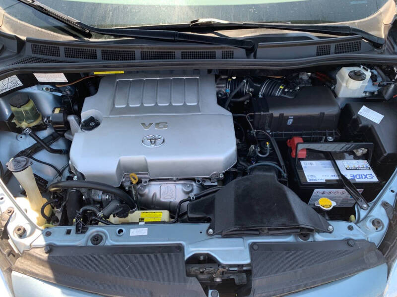 2007 Toyota Sienna LE 8-Passenger
