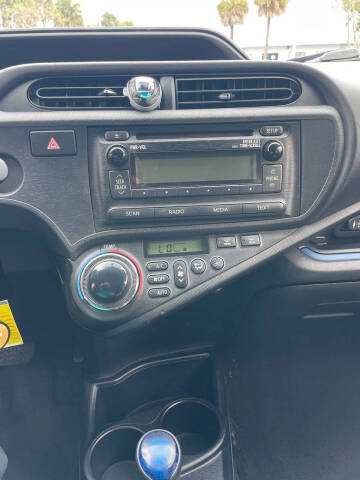 2013 Toyota Prius c One