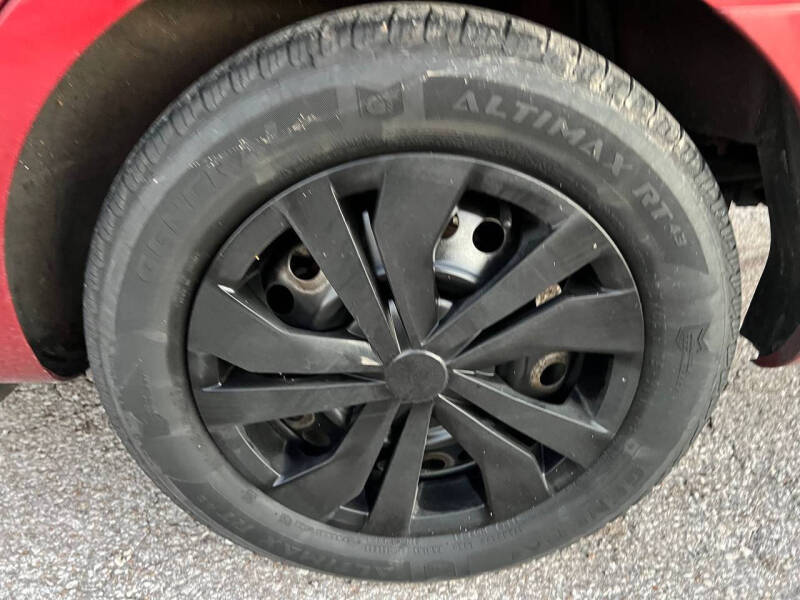 2019 Nissan Versa SV