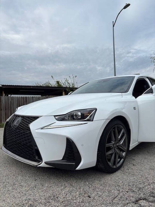 2018 Lexus IS 300