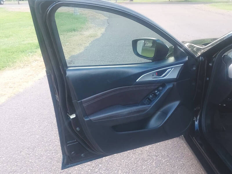 2017 Mazda MAZDA3 Touring