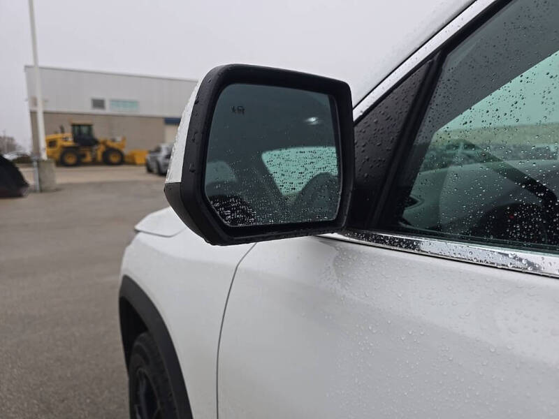 2017 GMC Acadia SLE-2