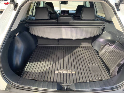 2024 Toyota Corolla Cross XLE