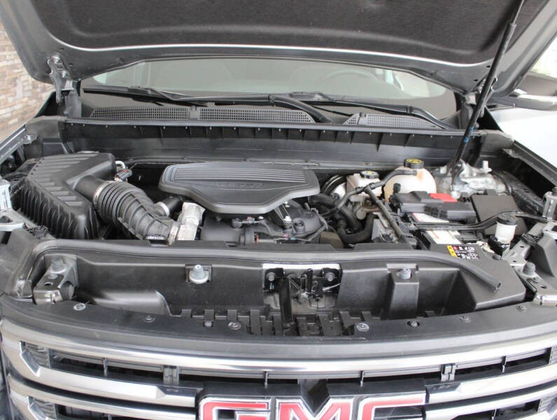2023 GMC Acadia AT4