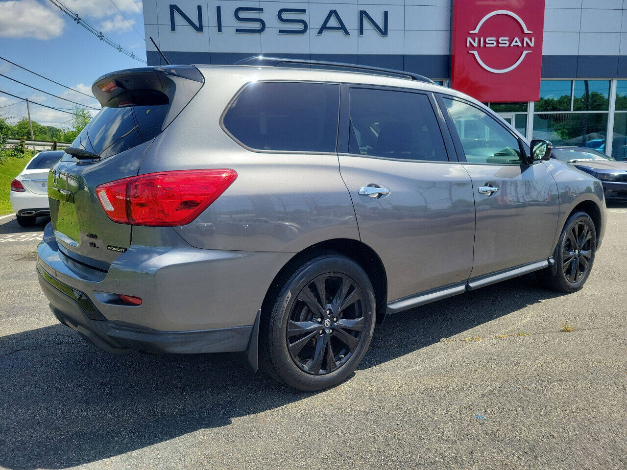 2018 Nissan Pathfinder for sale at HILLTOP NISSAN in East Hanover, NJ