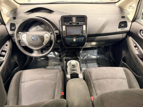 2016 Nissan LEAF SV