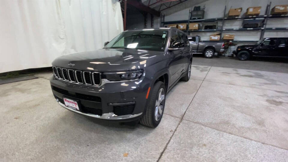 2021 Jeep Grand Cherokee L for sale at Victoria Auto Sales in Victoria, MN