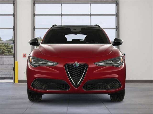 2025 Alfa Romeo Stelvio Intensa