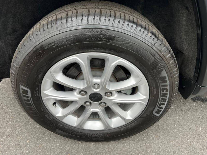 2021 Jeep Grand Cherokee Laredo E