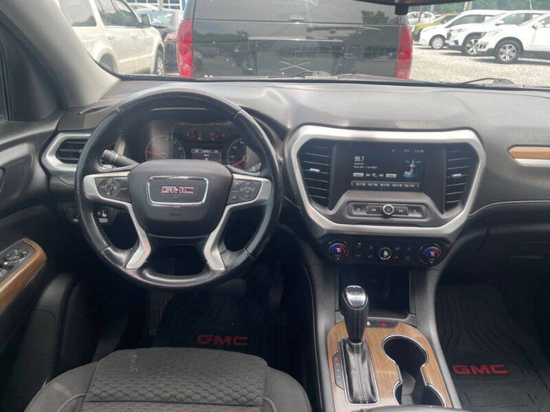 2018 GMC Acadia SLE-1