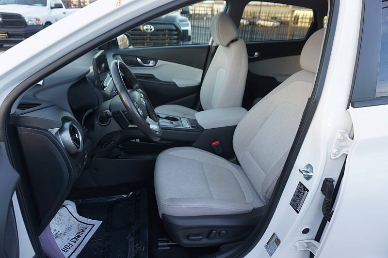 2023 Hyundai Kona Electric SEL