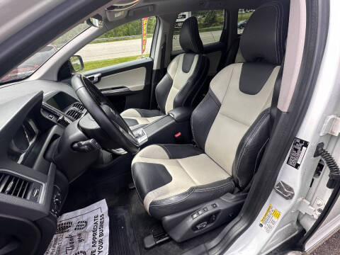 2017 Volvo XC60 T6 Dynamic