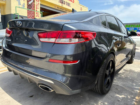 2020 Kia Optima LX