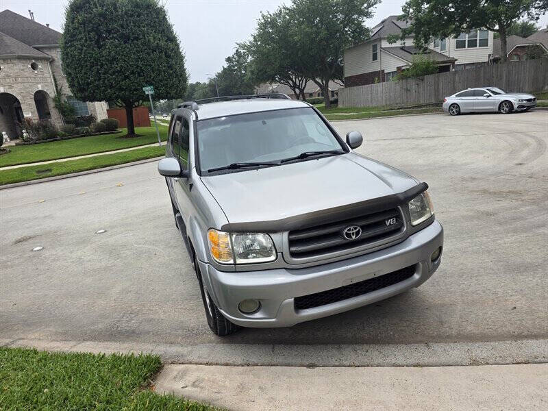 2004 Toyota Sequoia SR5