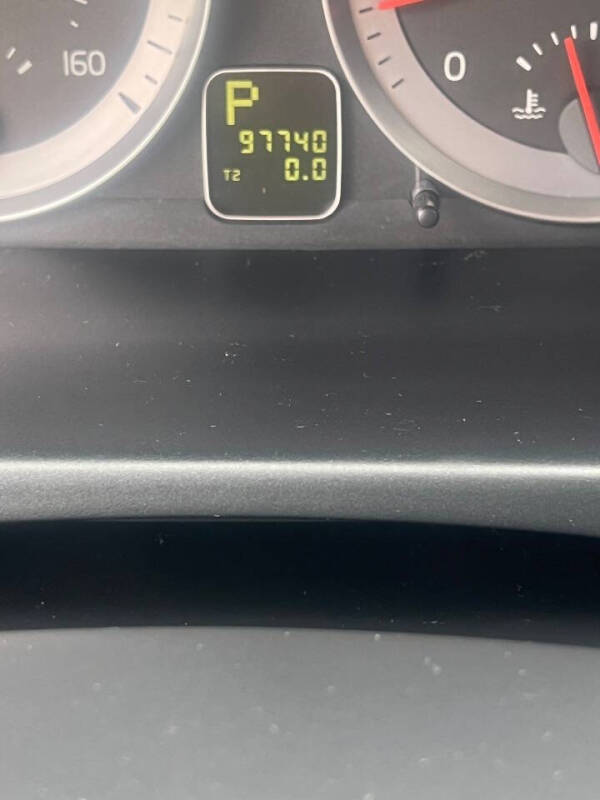 2011 Volvo C70 T5