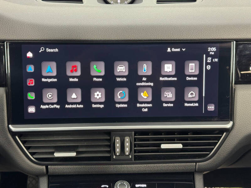 2023 Porsche Cayenne Platinum Edition