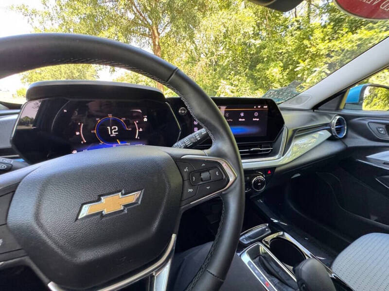 2025 Chevrolet Trax LT