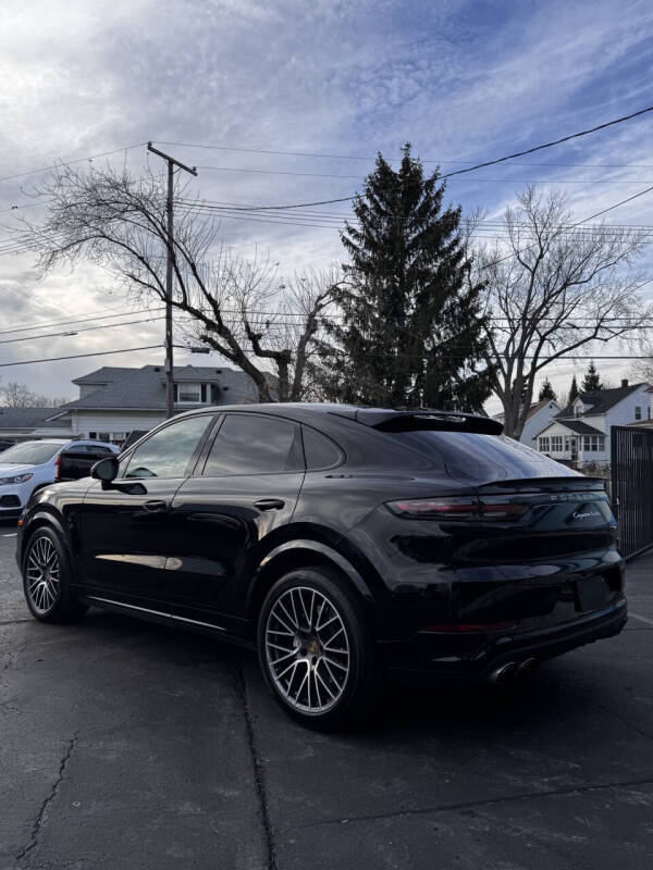 2020 Porsche Cayenne Turbo Coupe