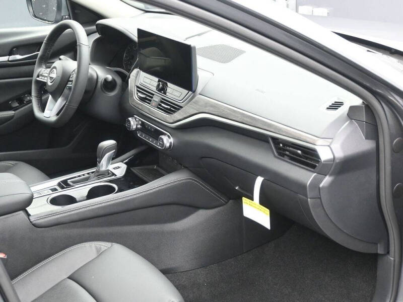 2025 Nissan Altima 2.5 SL