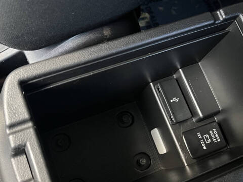 2018 Mitsubishi Outlander ES