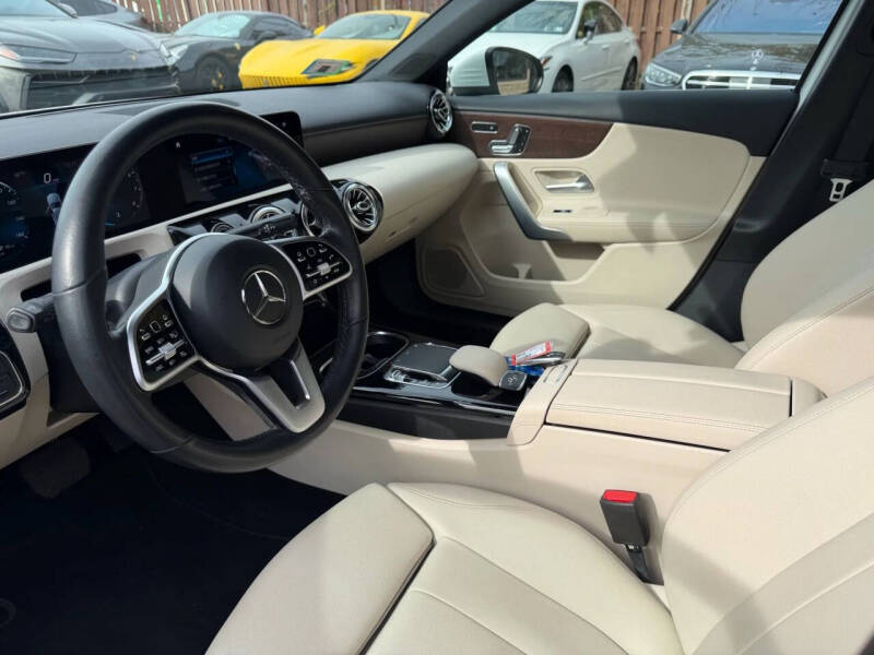 2019 Mercedes-Benz A-Class A 220